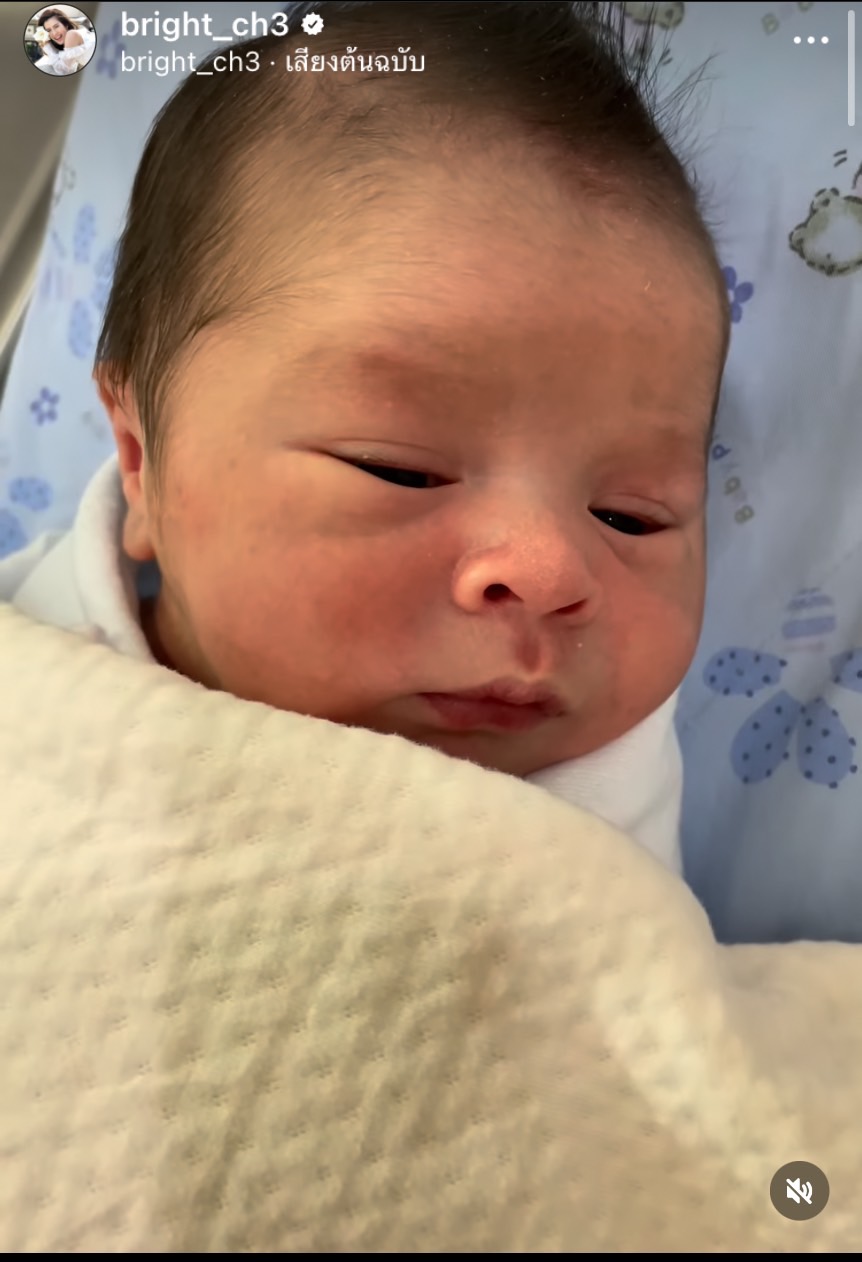 ไบรท์ พิชญทัฬห์ ปลื้ม หลังพี่สาวคลอดหลานชาย น้องทีโอ ไบรท์ พิชญทัฬห์ ปลื้ม หลังพี่สาวคลอดหลานชาย น้องทีโอ