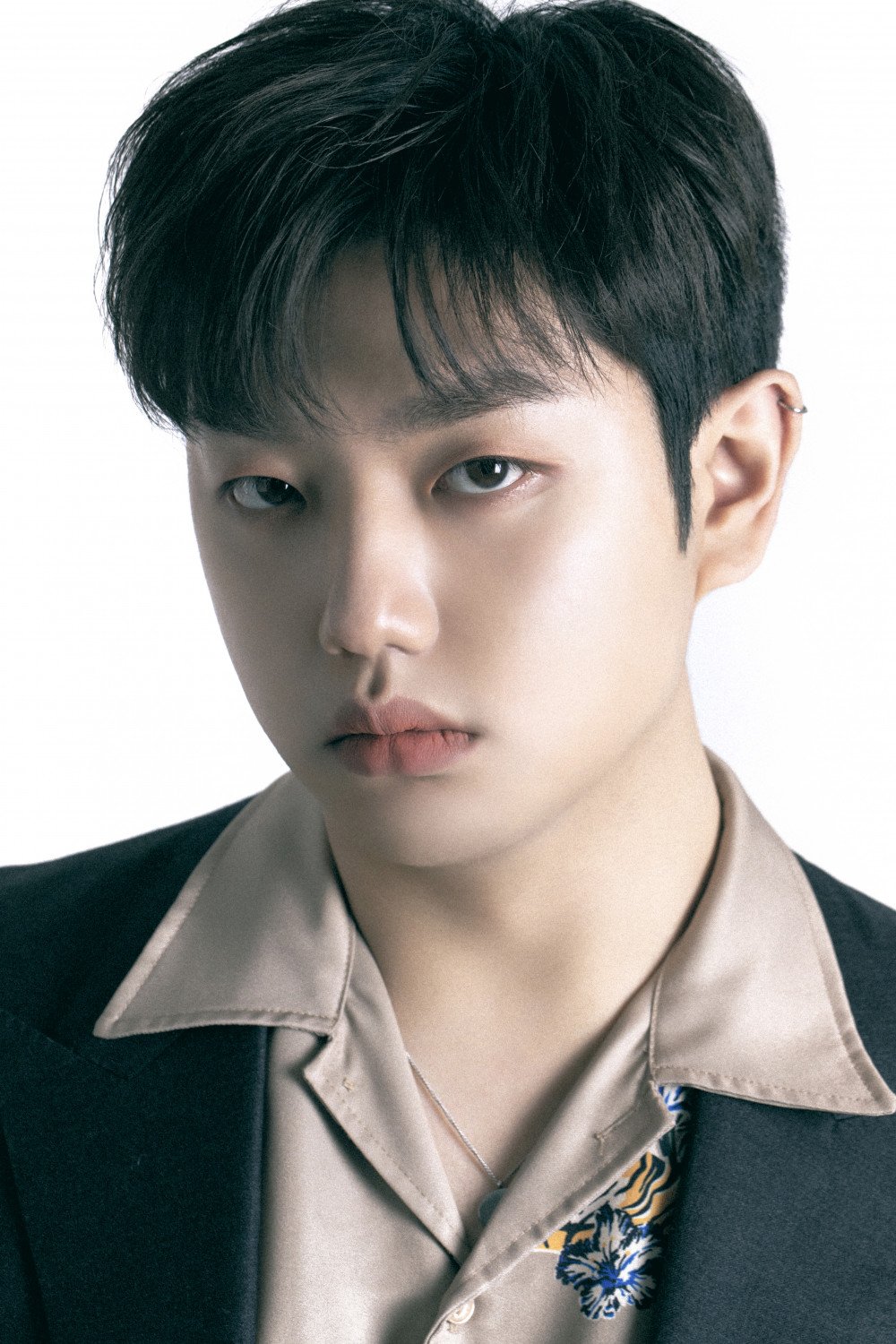 แฟนๆ ช็อก!! 'แซม คิม' ศิลปินเกาหลี สูญเสียคุณพ่อในเหตุบุกปล้นร้านอาหารที่สหรัฐ