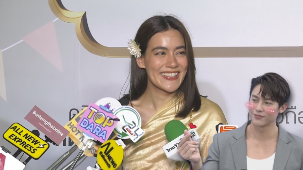 คิมเบอร์ลี่ เผยเตรียมช่วงไว้ให้แฟนคลับในงานแต่ง (มีคลิป) คิมเบอร์ลี่ เผยเตรียมช่วงไว้ให้แฟนคลับในงานแต่ง (มีคลิป)