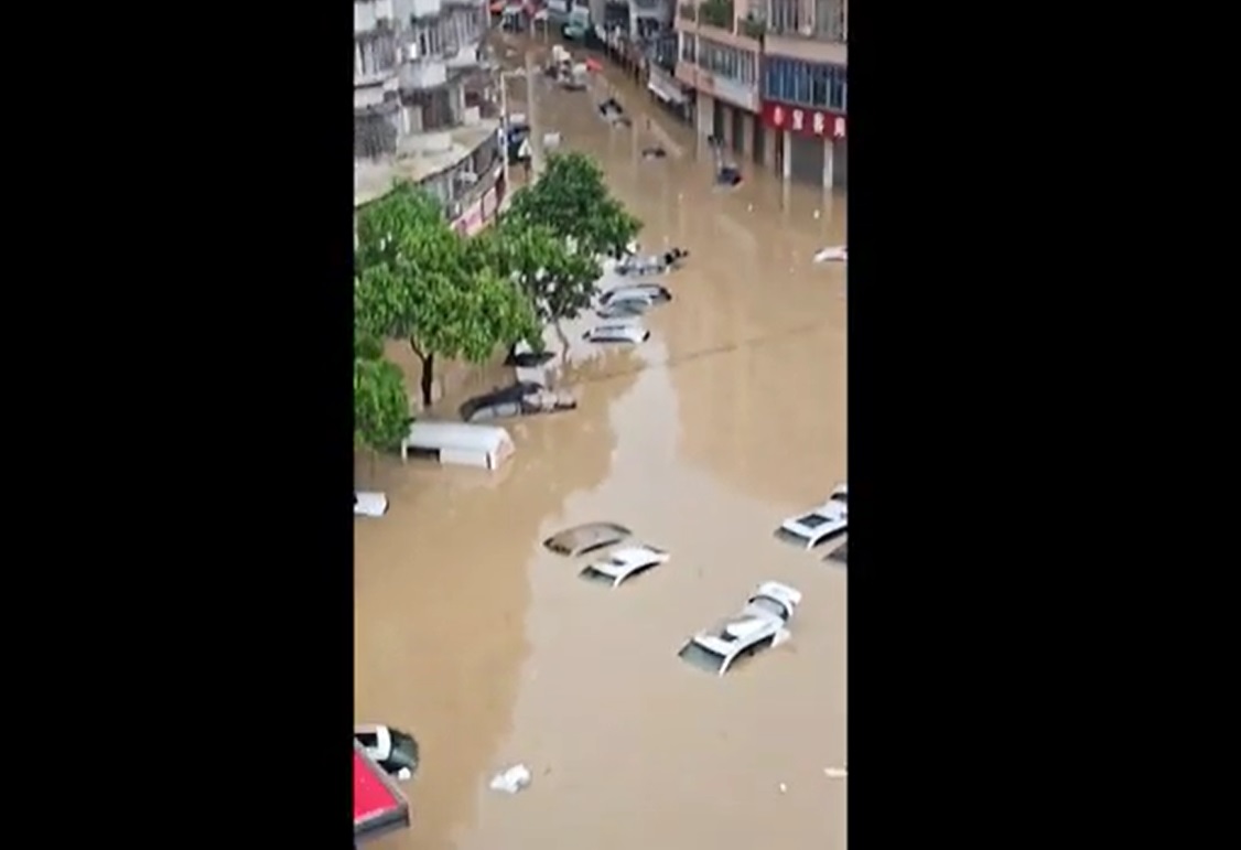 พายุไห่ขุย ถล่มฝูเจี้ยน สร้างความเสียหายหนัก-มีผู้สูญหาย!