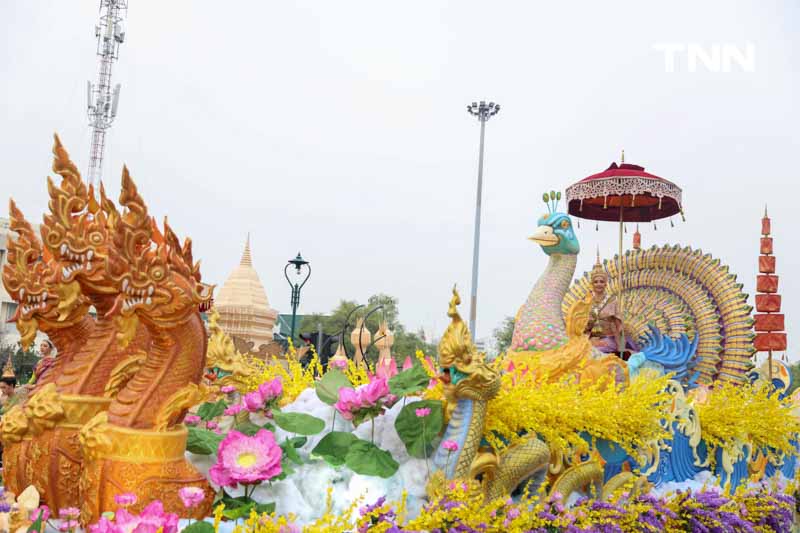 ยลโฉมนางสงกรานต์ระดับจักรวาล “แอนโทเนีย โพซิ้ว” ในชุด นางมโหธรเทวี ยลโฉมนางสงกรานต์ระดับจักรวาล “แอนโทเนีย โพซิ้ว” ในชุด นางมโหธรเทวี