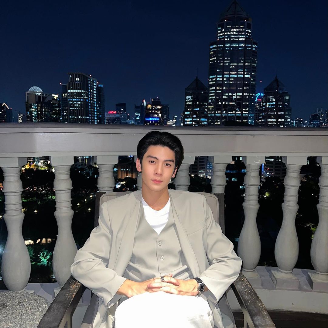 เปิดวาร์ป ริว วชิรวิชญ์ หนุ่มหล่อสไตล์โอปป้า มากความสามารถ