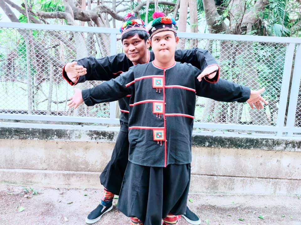 ชูษี เชิญยิ้ม เปิดใจดราม่าหากินกับ อ๊อด เด็กพิเศษ ชูษี เชิญยิ้ม เปิดใจดราม่าหากินกับ อ๊อด เด็กพิเศษ