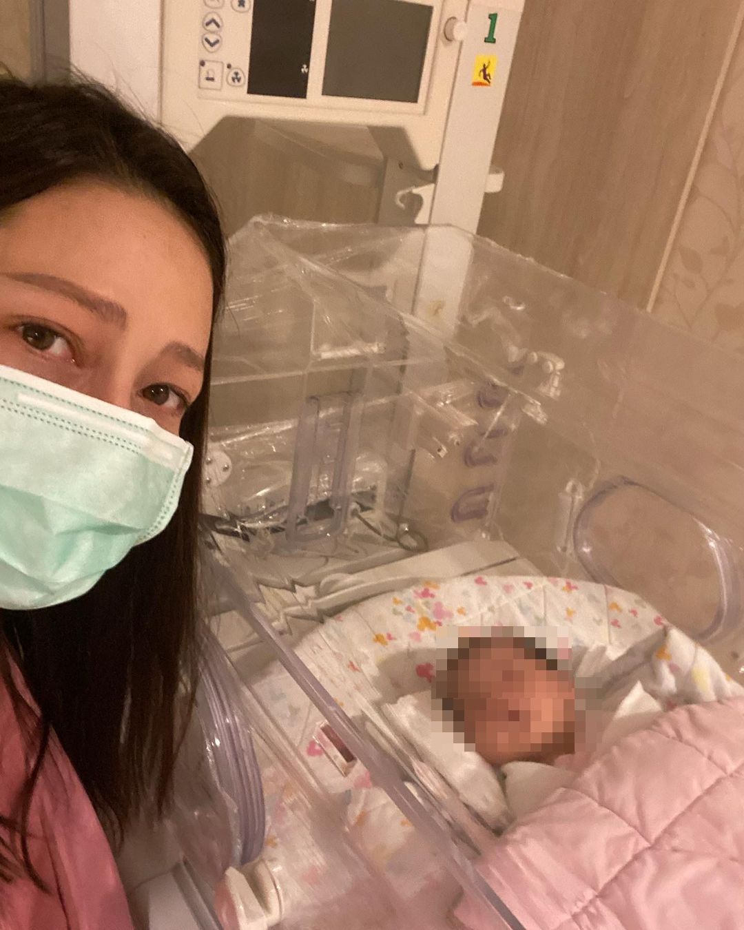 ใจจะขาด!! นาตาลี แยกกับลูกสาวแรกคลอด หลัง ฟลุค ติดโควิด-19 ใจจะขาด!! นาตาลี แยกกับลูกสาวแรกคลอด หลัง ฟลุค ติดโควิด-19