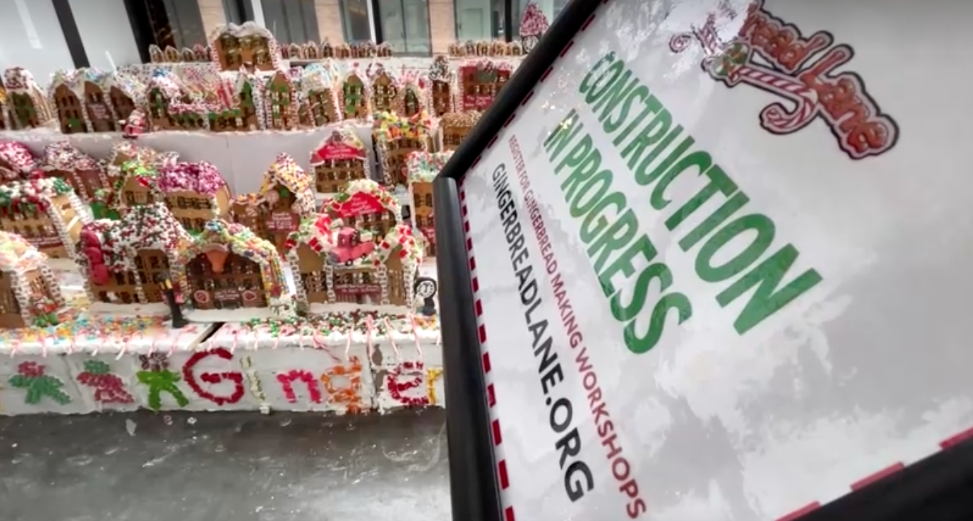 หมู่บ้านขนมปังขิงที่ใหญ่ที่สุดในโลก! ใช้เวลาเกือบ 1 ปีในการสร้าง