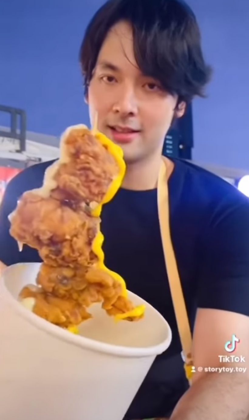 ไม่เลือกงานไม่ยากจน บอม ธนิน ผันตัวเป็นพ่อค้าตลาดนัด เปิดร้านขายอาหารเล็กๆ ไม่เลือกงานไม่ยากจน บอม ธนิน ผันตัวเป็นพ่อค้าตลาดนัด เปิดร้านขายอาหารเล็กๆ