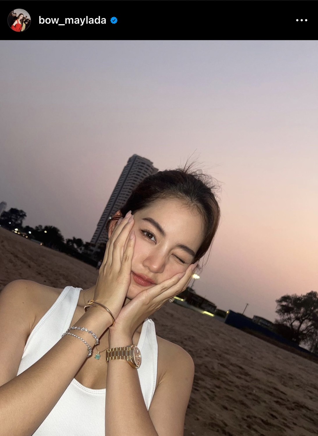 ชาวเน็ตอึ้ง โบว์ เมลดา โชว์รูปพาสปอร์ต สวยอย่างกับนางฟ้า