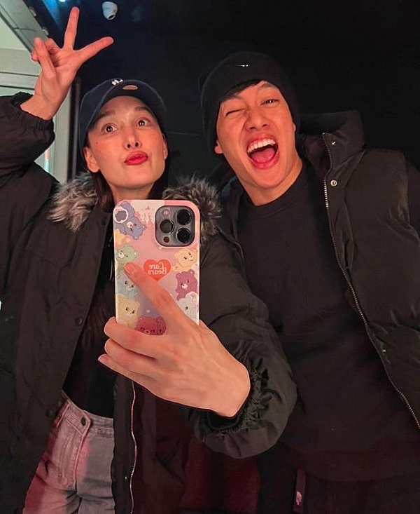 ปอ อรรณพ เผยสถานะ แจ็คกี้ เป็นแค่พี่น้อง (มีคลิป) ปอ อรรณพ เผยสถานะ แจ็คกี้ เป็นแค่พี่น้อง (มีคลิป)