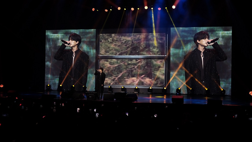 เรียกเสียงกรี๊ดล้นฮอลล์ “กลัฟ คณาวุฒิ จัดงานแฟนมีตที่ฟิลิปปินส์