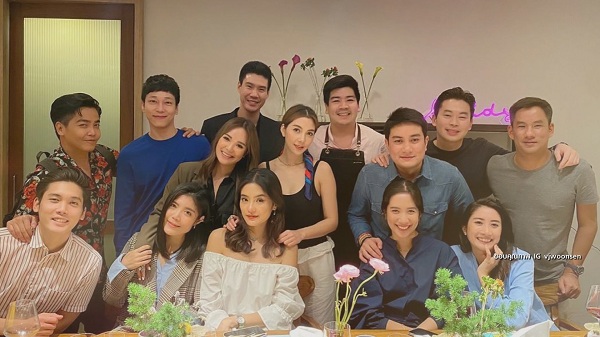 คนบันเทิงสละโสดต้อนรับวาเลนไทน์เดย์  (มีคลิป)