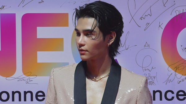 เจฟ ซาเตอร์ ทำเพลงให้คู่จิ้น บาร์โค้ด เสร็จเรียบร้อยแล้ว เจฟ ซาเตอร์ ทำเพลงให้คู่จิ้น บาร์โค้ด เสร็จเรียบร้อยแล้ว