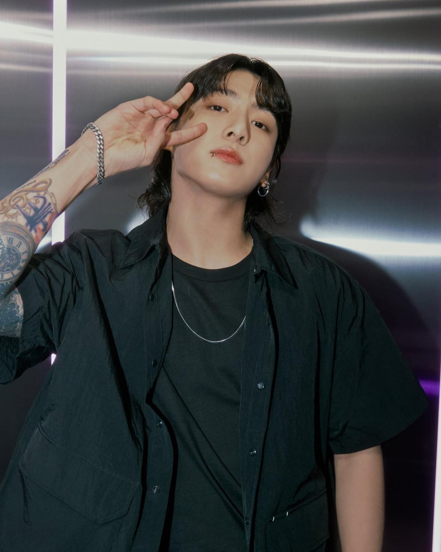 ชาวเน็ตลุ้น ฮันโซฮี แสดง MV ใหม่ของ จองกุก ชาวเน็ตลุ้น ฮันโซฮี แสดง MV ใหม่ของ จองกุก