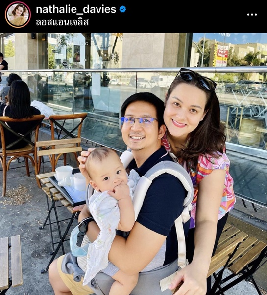 นาตาลี เดวิส ใส่ชุดผ้าไทยออกงาน LA Fashion week นาตาลี เดวิส ใส่ชุดผ้าไทยออกงาน LA Fashion week