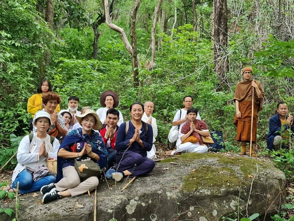 ความสุขวัย 41 ปี ไผ่ พงศธร เคลียร์งานไปปฏิบัติธรรมในวันเกิด