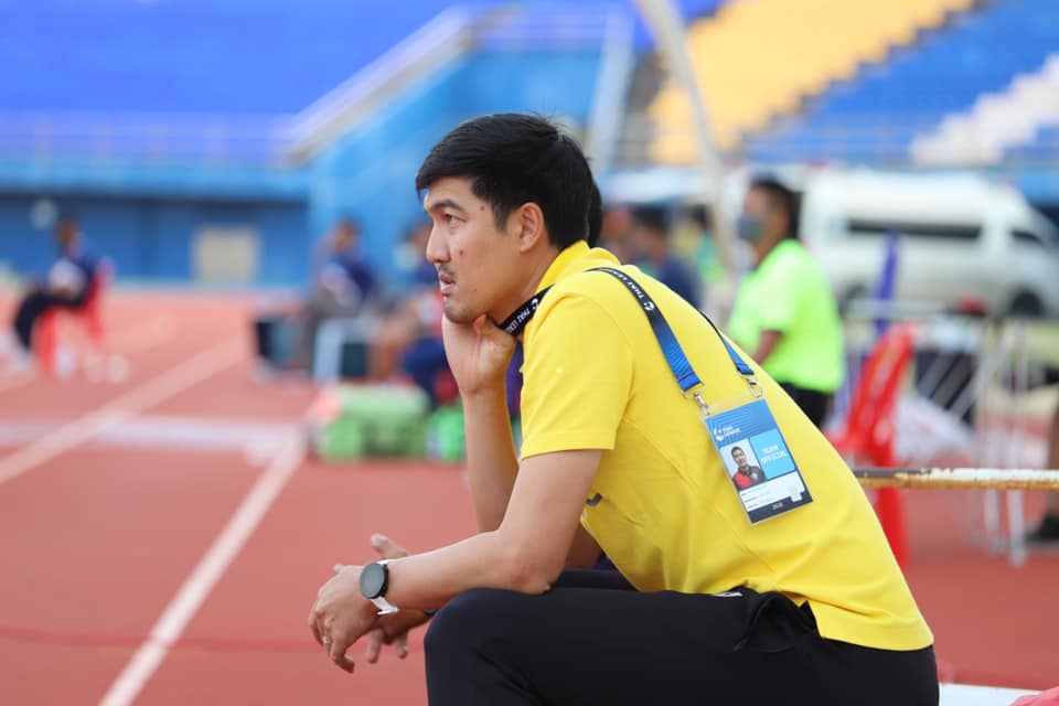 สามโค้ชดังลีกรองแสดงทรรศนะแมตช์คัดบอลโลกสำคัญ 'ไทยพบยูเออี'