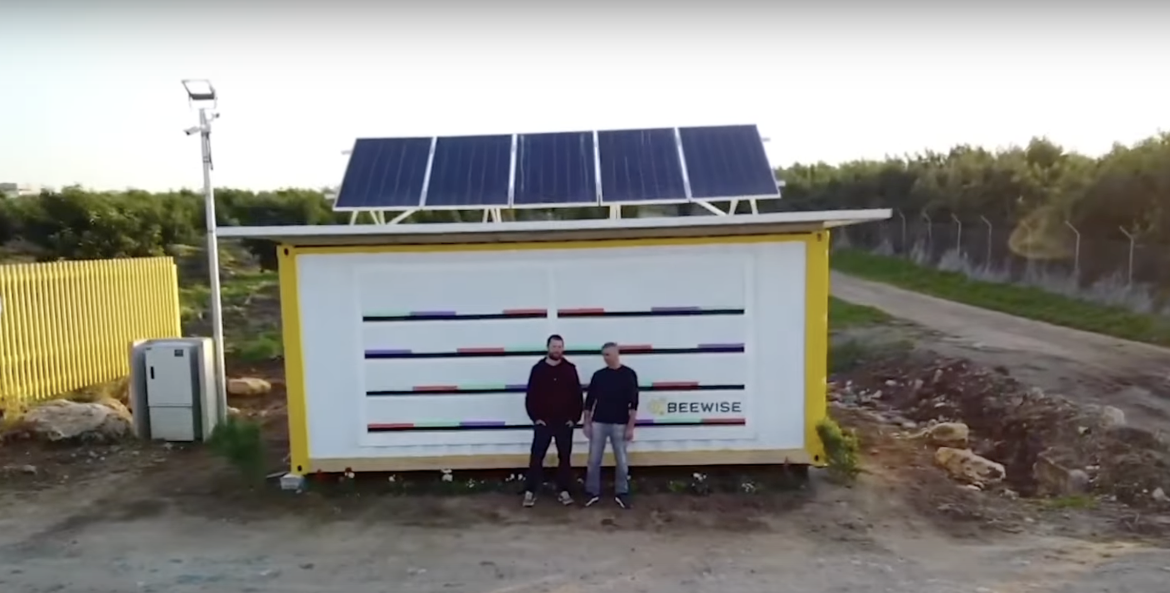 ตัวช่วยเลี้ยงสัตว์ยุคใหม่ด้วยเทคโนโลยี ตัวช่วยเลี้ยงสัตว์ยุคใหม่ด้วยเทคโนโลยี