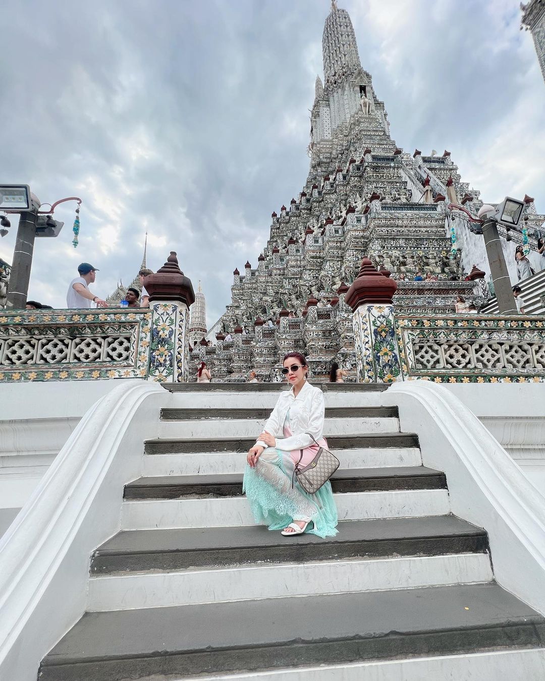 “ใบเตย สุธีวัน” เผยคลิปพร้อมข้อความ “ชีวิตไม่สิ้นก็ดิ้นกันไป”