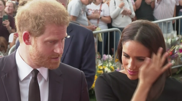 ไม่พอใจราชวงศ์อังกฤษ!! พระสหายเผยความรู้สึก 'เจ้าชายแฮร์รี่' และพระชายา ไม่พอใจราชวงศ์อังกฤษ!! พระสหายเผยความรู้สึก 'เจ้าชายแฮร์รี่' และพระชายา