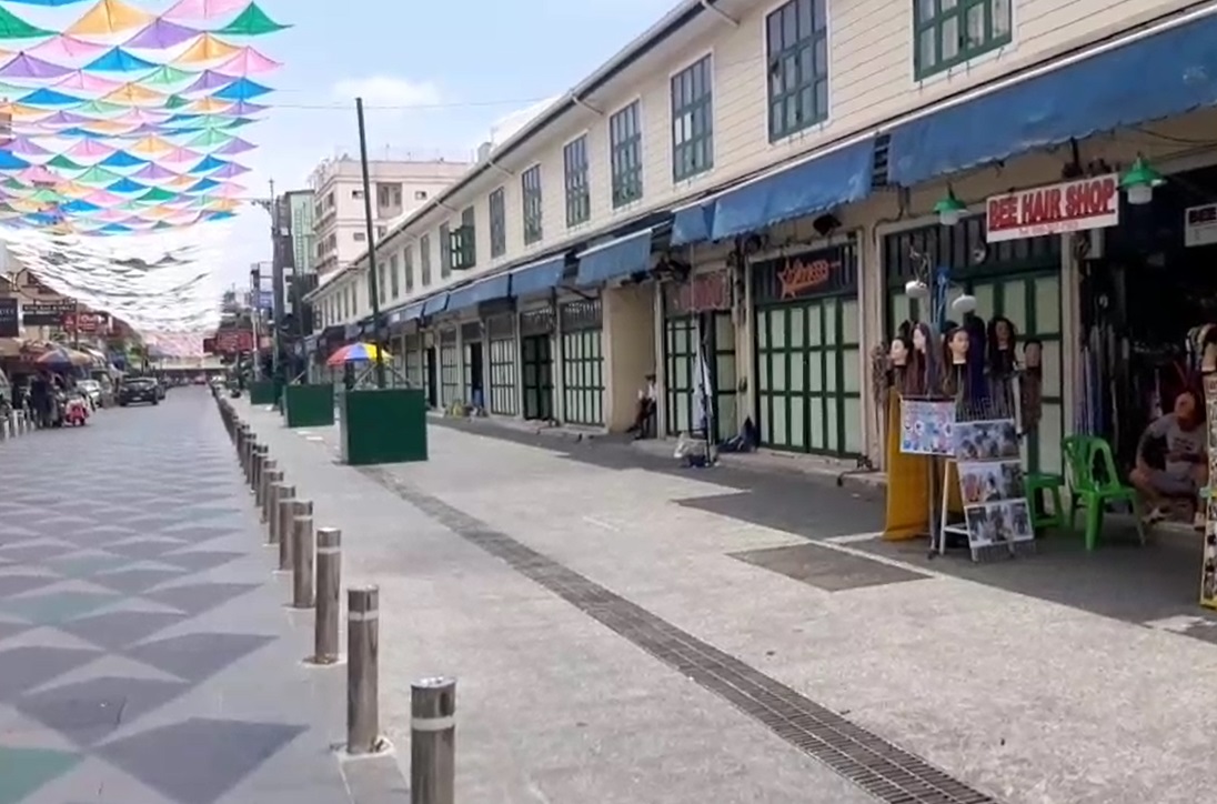 สงกรานต์ 2564 ถนนข้าวสาร เงียบเหงา ไร้เงาผู้คน สงกรานต์ 2564 ถนนข้าวสาร เงียบเหงา ไร้เงาผู้คน