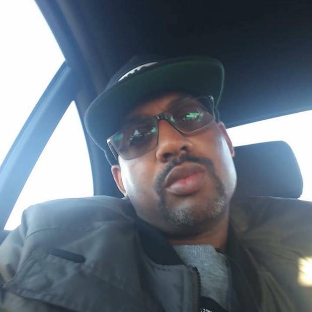 ขอเจอบนสังเวียนมวย!! น้องชาย ‘คริส ร็อก’ มั่นใจคว่ำ ‘วิล สมิธ’ ได้แน่ ขอเจอบนสังเวียนมวย!! น้องชาย ‘คริส ร็อก’ มั่นใจคว่ำ ‘วิล สมิธ’ ได้แน่