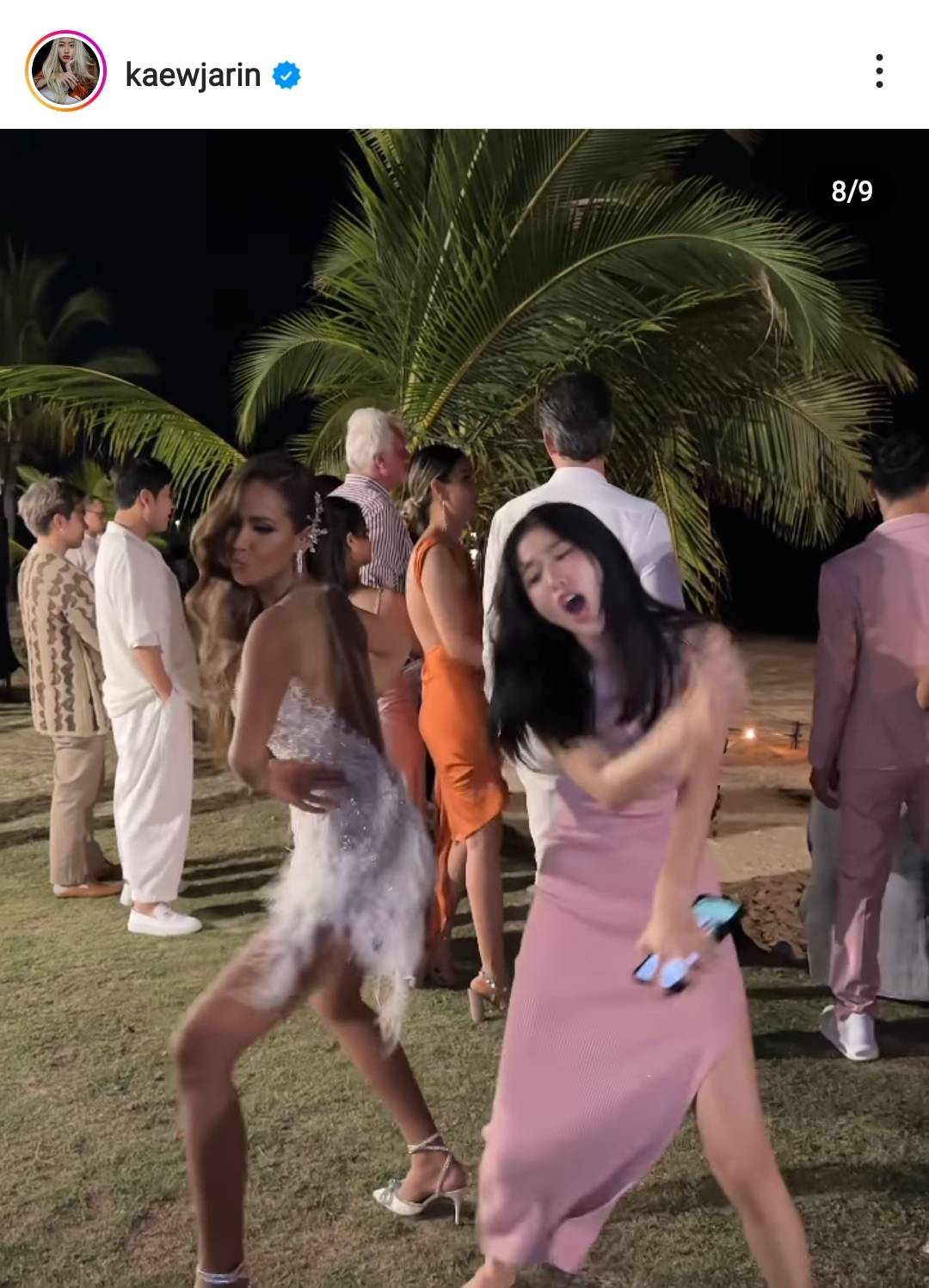 สละโสดอีกรอบ เมญ่า นนธวรรณ ควง แฟนหนุ่มนายแบบชาวสเปน เข้าพิธีแต่งงาน สละโสดอีกรอบ เมญ่า นนธวรรณ ควง แฟนหนุ่มนายแบบชาวสเปน เข้าพิธีแต่งงาน