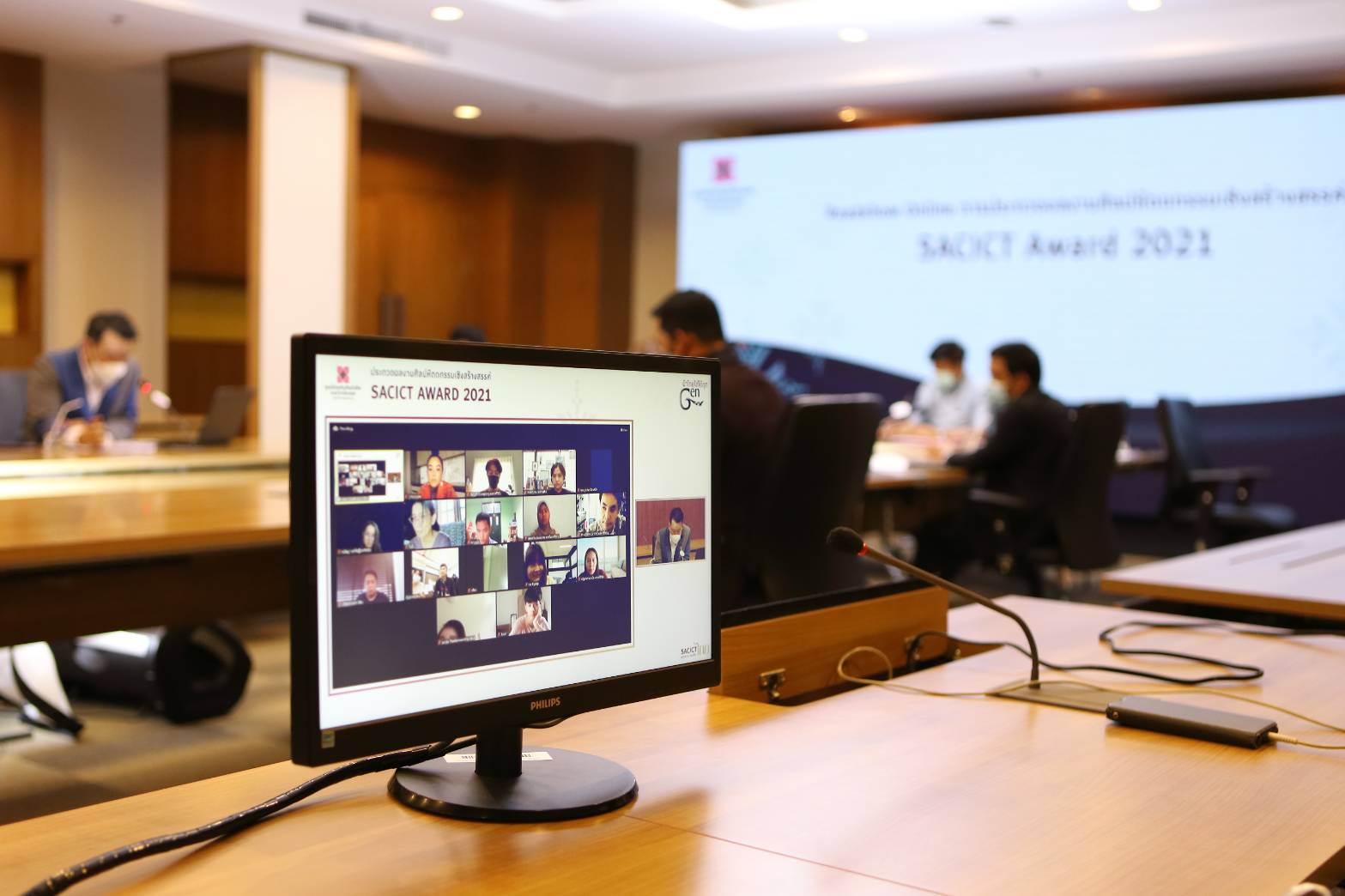 SACICT เชิญผู้เชี่ยวชาญผ้าไทยและนักออกแบบแฟชั่น ร่วมเสวนา Roadshow Online SACICT เชิญผู้เชี่ยวชาญผ้าไทยและนักออกแบบแฟชั่น ร่วมเสวนา Roadshow Online