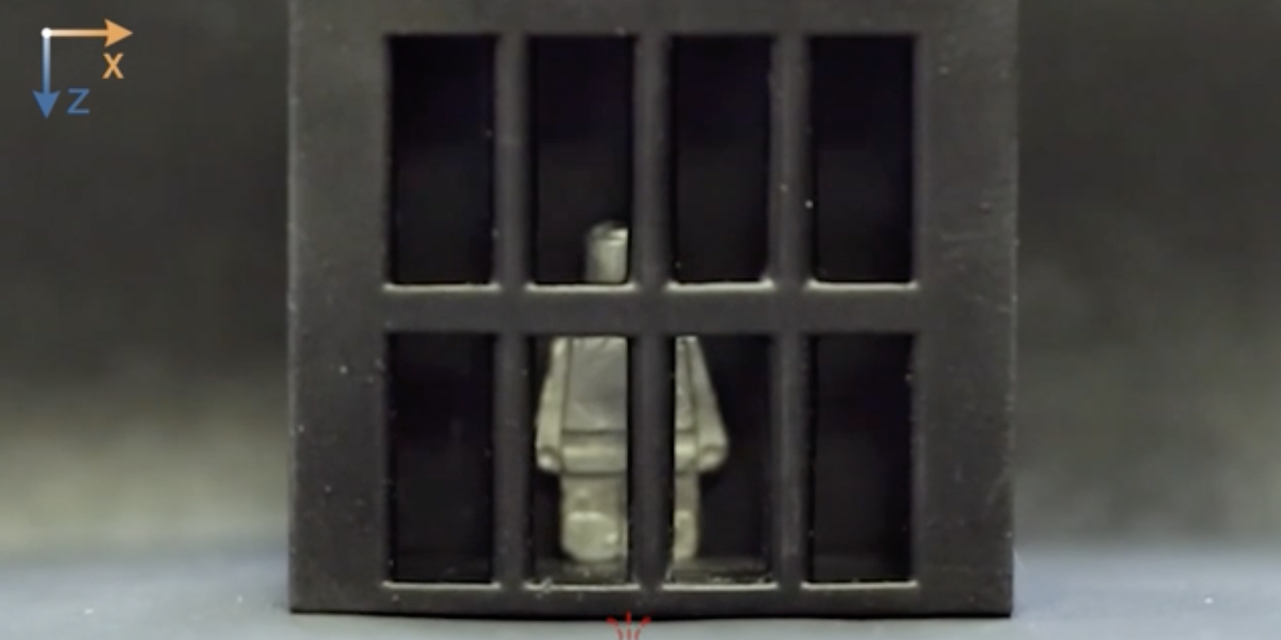 นึกว่าคนเหล็ก ! หุ่นยนต์หลอมละลายตัวเองไหลออกจากคุก นึกว่าคนเหล็ก ! หุ่นยนต์หลอมละลายตัวเองไหลออกจากคุก