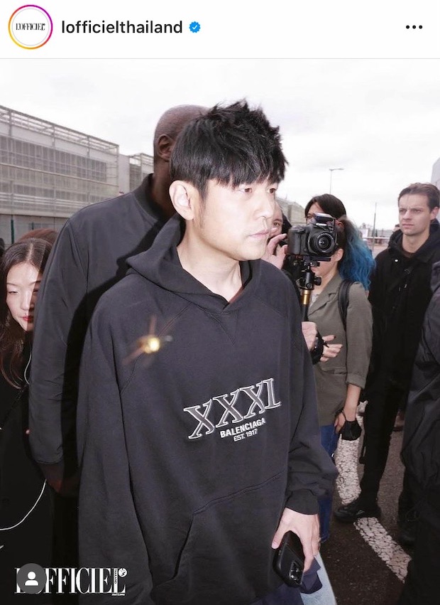 ‘พีพี กฤษฏ์’ กระทบไหล่ ‘บรู๊คลิน เบ็คแฮม’ & ‘แอชลีย์ พาร์ค’ ที่ปารีสแฟชั่นวีค