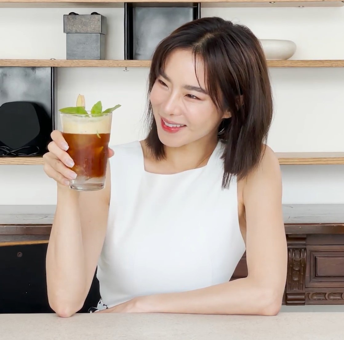 เผย 6 สูตรกาแฟ Nespresso แก้วโปรดของเหล่าคอฟฟี่เลิฟเวอร์ เผย 6 สูตรกาแฟ Nespresso แก้วโปรดของเหล่าคอฟฟี่เลิฟเวอร์