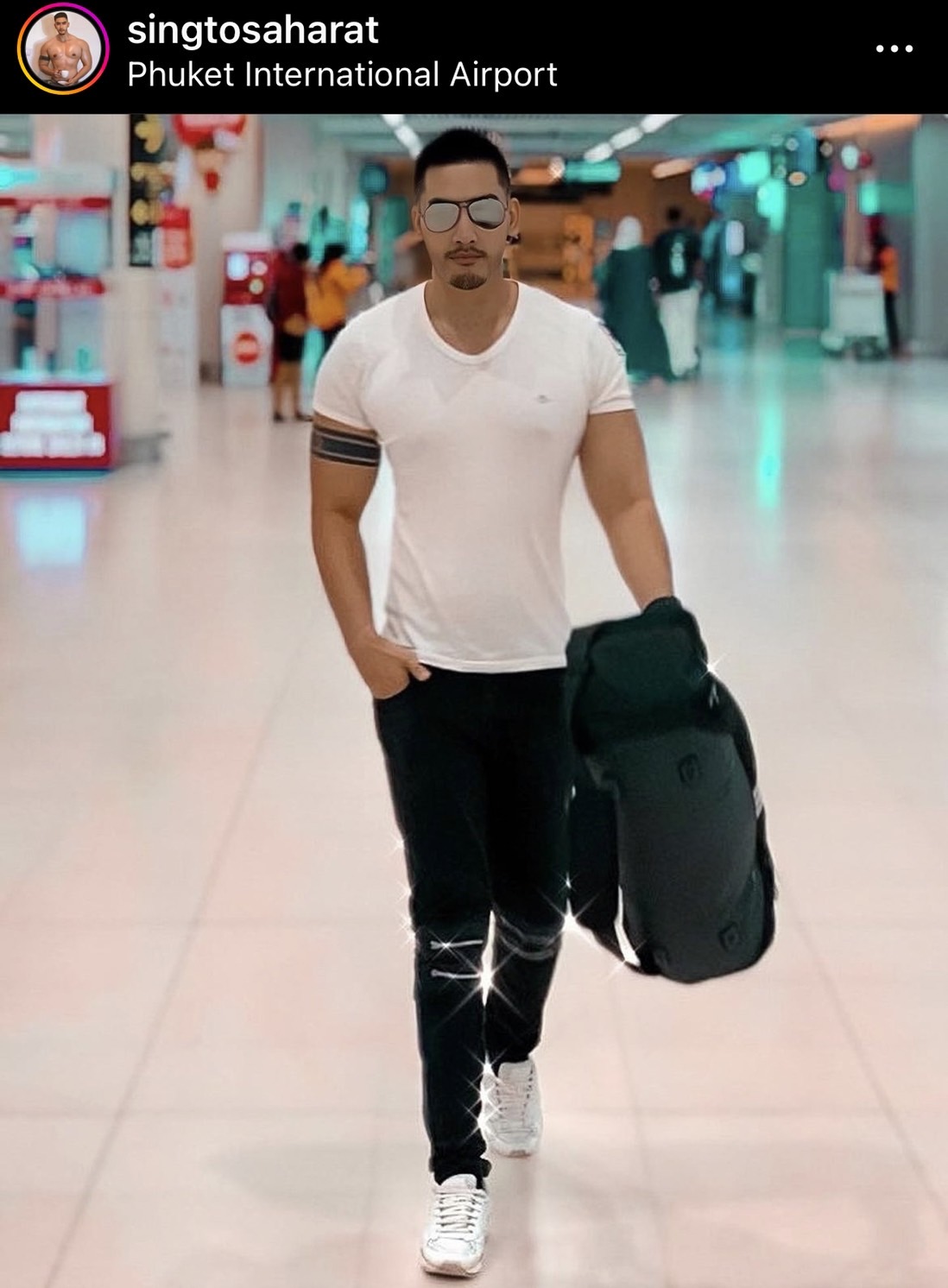 สิงโต ลงคลิปซึ้ง! ถูกแฟนหนุ่มขอแต่งงาน!? สิงโต ลงคลิปซึ้ง! ถูกแฟนหนุ่มขอแต่งงาน!?