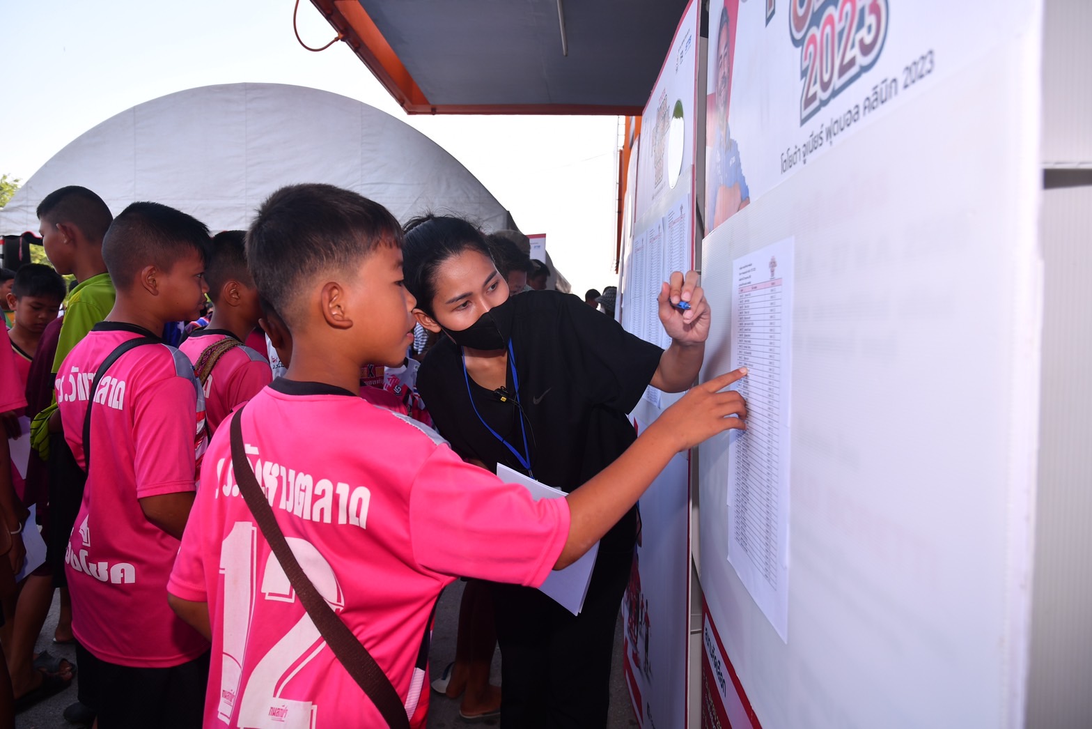 'โตโยต้าจูเนียร์ฟุตบอลคลินิก' สนาม4 บุกสุโขทัยได้เยาวชนฝีเท้าดีเพิ่มเติม