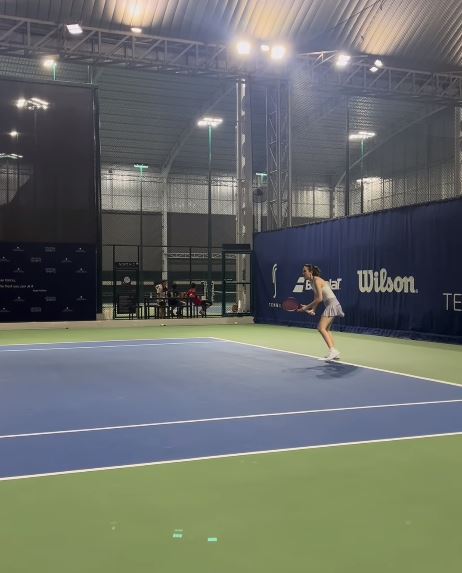 อดีตนักเทนนิสระดับโลก บอล ภราดร ชื่นชม แมท ภีรนีย์ โชว์ลีลาหวดแร็กเก็ต