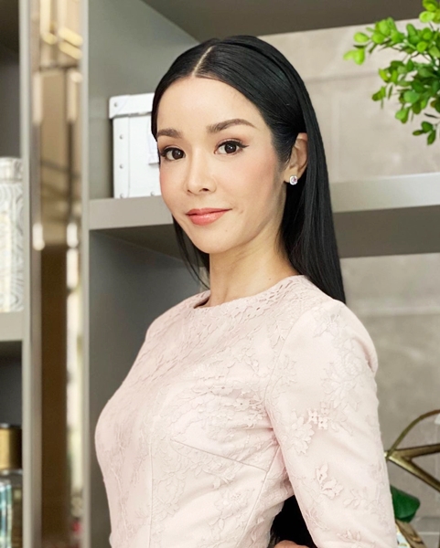 นาทีระทึก! นุ๊ก สุทธิดา เจอคนร้ายกำลังขนของภายในบ้านย่านลาดพร้าว