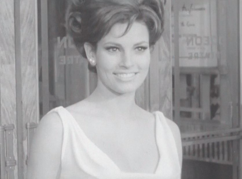 โลกอาลัย!! 'ราเคล เวลช์' เซ็กส์ซิมโบลฮอลลีวูด เสียชีวิตวัย 82 ปี