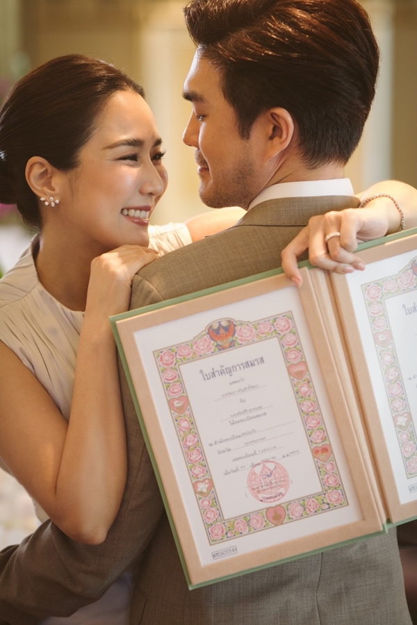 จั๊กจั่น อคัมย์สิริ ควง เค วัฒนา จดทะเบียนสมรสแล้ว