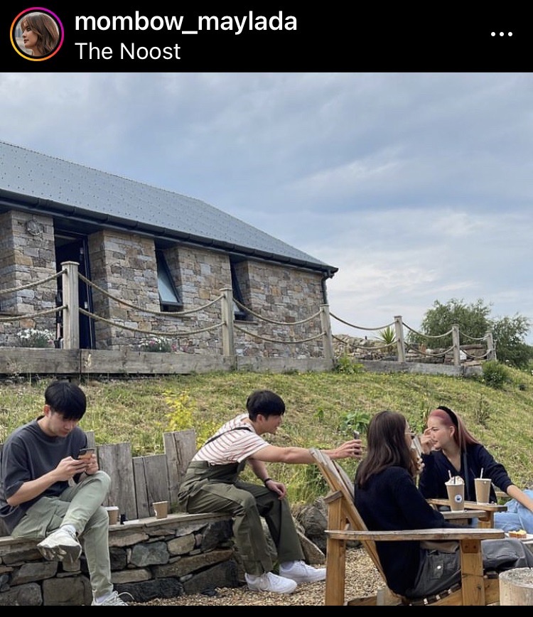 สกอตแลนด์เป็นสีชมพูเมื่อคู่รัก “อาเล็ก-โบว์ เมลดา” โพสต์ภาพเที่ยวทริปสุดหวาน สกอตแลนด์เป็นสีชมพูเมื่อคู่รัก “อาเล็ก-โบว์ เมลดา” โพสต์ภาพเที่ยวทริปสุดหวาน