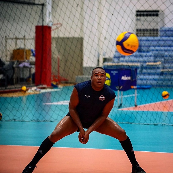 รัศมีแข  เตรียมเซ็นสัญญา ลุยศึกลูกยาง 29 กันยายนนี้  (มีคลิป) 