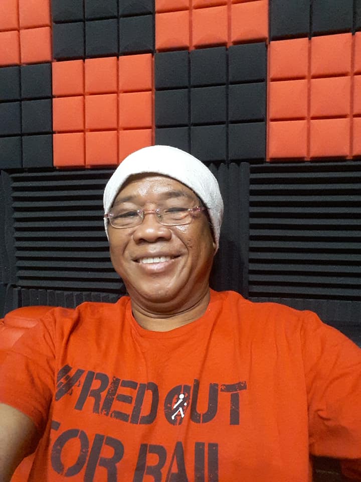 อดีตตลกดัง ไมคิล เชิญยิ้ม ท้อไร้งานจ้าง โชคดี หม่ำ จ๊กมก ช่วยชีวิต อดีตตลกดัง ไมคิล เชิญยิ้ม ท้อไร้งานจ้าง โชคดี หม่ำ จ๊กมก ช่วยชีวิต