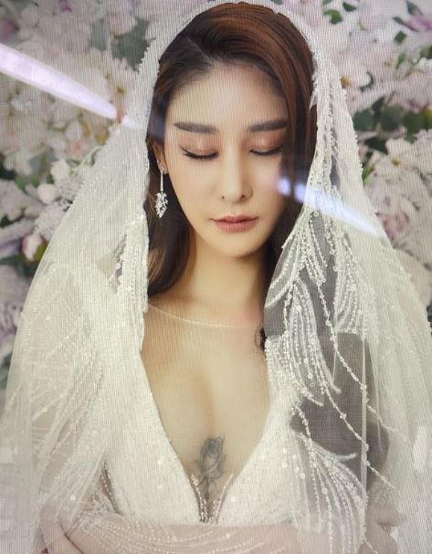 ชมสดที่นี่! พิธีฌาปนกิจ แตงโม นิดา ที่คริสตจักรเมธอดิสท์