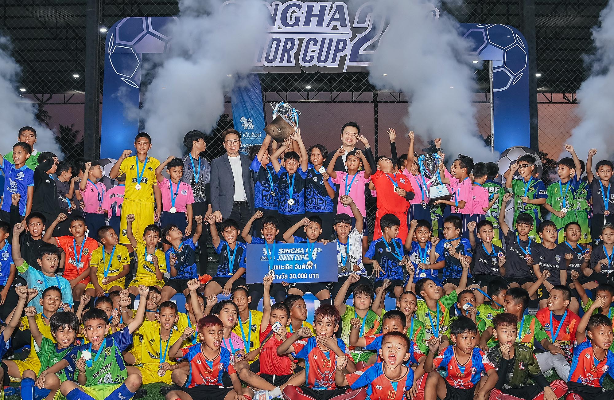 แข้งจิ๋ว ‘ใจฟ้า’ ควง ‘บางกะปิ’ ซิวแชมป์เยาวชน ‘สิงห์ จูเนียร์ คัพ ครั้งที่ 24’ รอบชิง