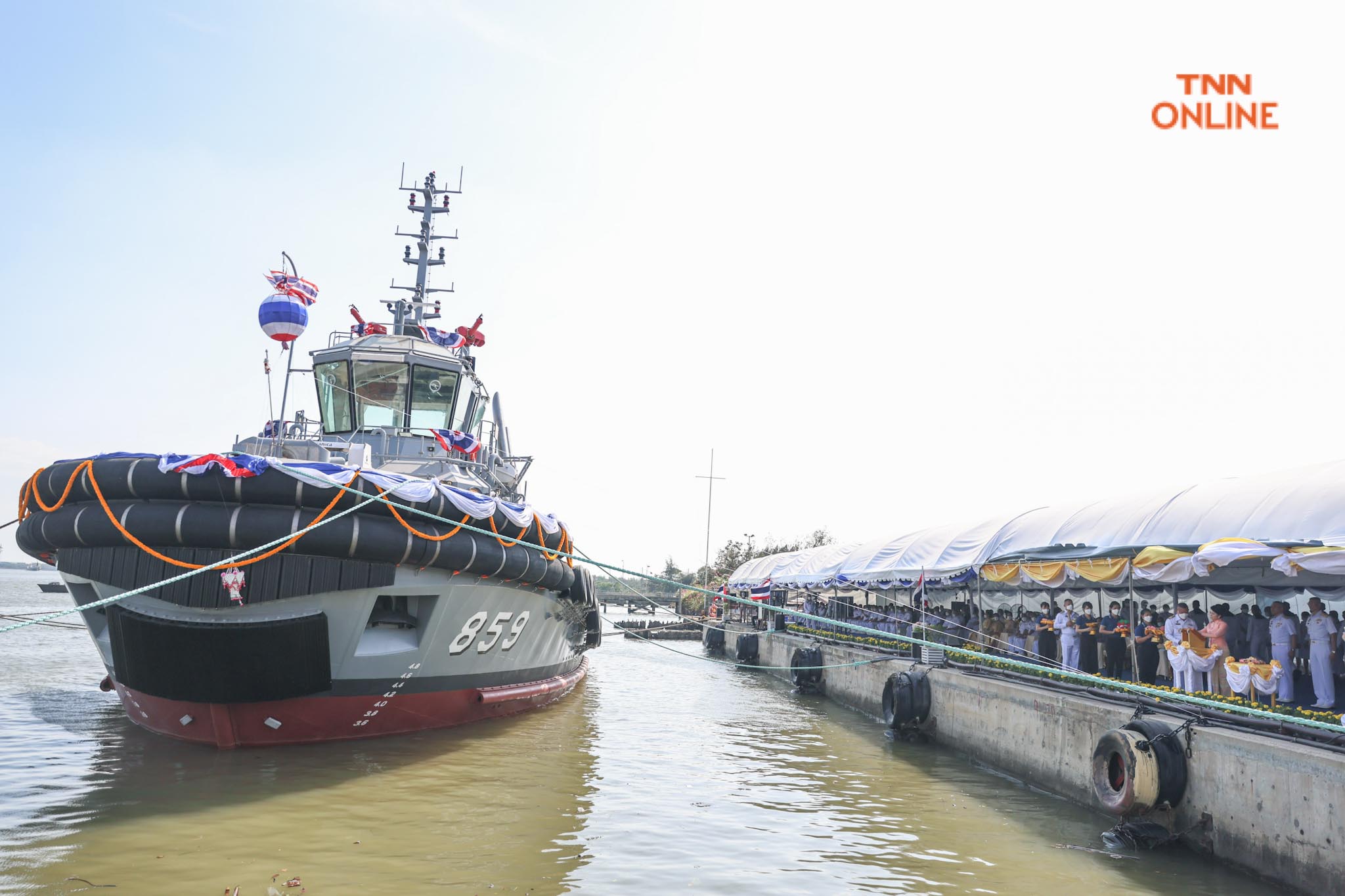ผบ.ทร.และภริยา ร่วมพิธี ปล่อยเรือหลวงตาชัยลงน้ำ