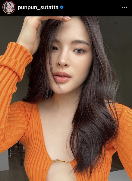 ส่องแฟชั่นเสื้อแหวกอก ของสาวๆ คนดัง ประชันความเซ็กซี่แซ่บไม่มีเบรก!!