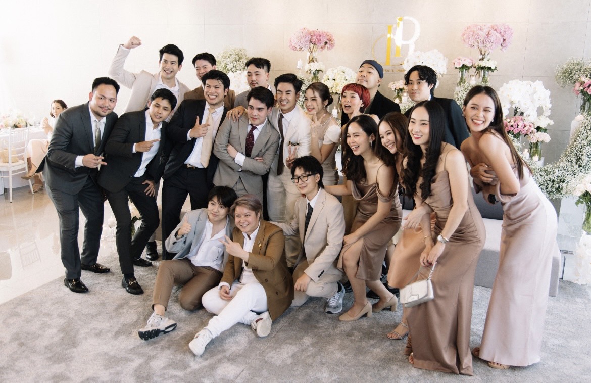 สละโสดแล้ว “หญิง เดอะสตาร์” ควงหนุ่มนักธุรกิจ เข้าพิธีหมั้น ท่ามกลางบรรยากาศแสนอบอุ่น สละโสดแล้ว “หญิง เดอะสตาร์” ควงหนุ่มนักธุรกิจ เข้าพิธีหมั้น ท่ามกลางบรรยากาศแสนอบอุ่น