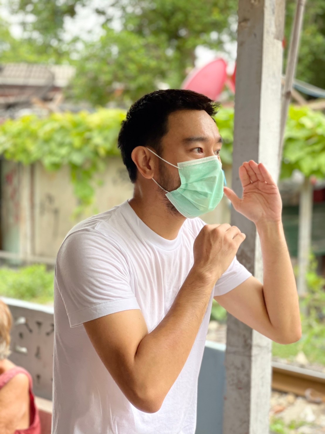 เต๊ะ ศตวรรษ หันมาจับธุรกิจ พ่นยาฆ่าเชื้อ เพราะอยากช่วยเหลือสังคม เต๊ะ ศตวรรษ หันมาจับธุรกิจ พ่นยาฆ่าเชื้อ เพราะอยากช่วยเหลือสังคม