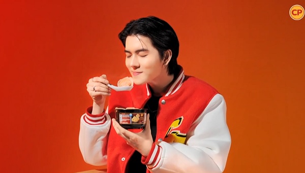 ยอร์ช ยงศิลป์ CP เกี๊ยวกุ้ง Friend  พาชมเบื้องหลังถ่ายโฆษณา    (มีคลิป)