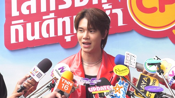 กองทัพไรเดอร์ แจกไส้กรอก CP ใน แคมเปญไส้กรอก CP กินดีทุกเช้า พร้อมทุกเช้า (มีคลิป) กองทัพไรเดอร์ แจกไส้กรอก CP ใน แคมเปญไส้กรอก CP กินดีทุกเช้า พร้อมทุกเช้า (มีคลิป)