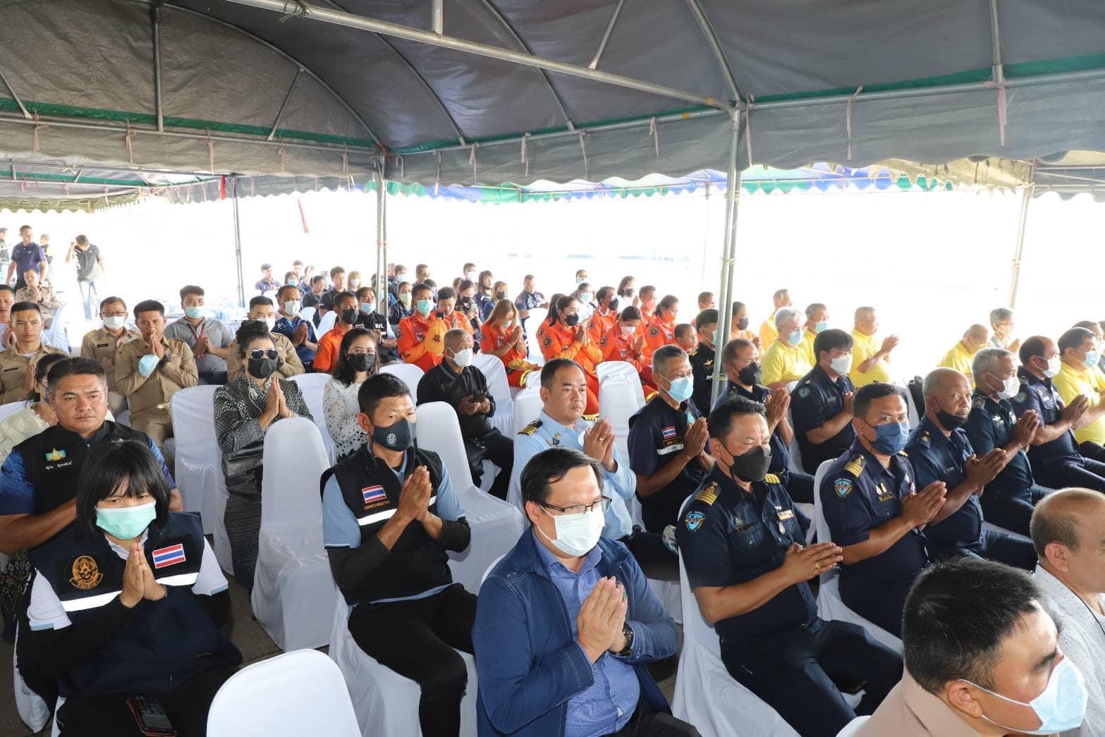ประมวลภาพพิธีทำบุญอุทิศส่วนกุศล ให้กำลังพลที่เสียชีวิต จากเหตุการณ์ ร.ล.สุโขทัย ประมวลภาพพิธีทำบุญอุทิศส่วนกุศล ให้กำลังพลที่เสียชีวิต จากเหตุการณ์ ร.ล.สุโขทัย