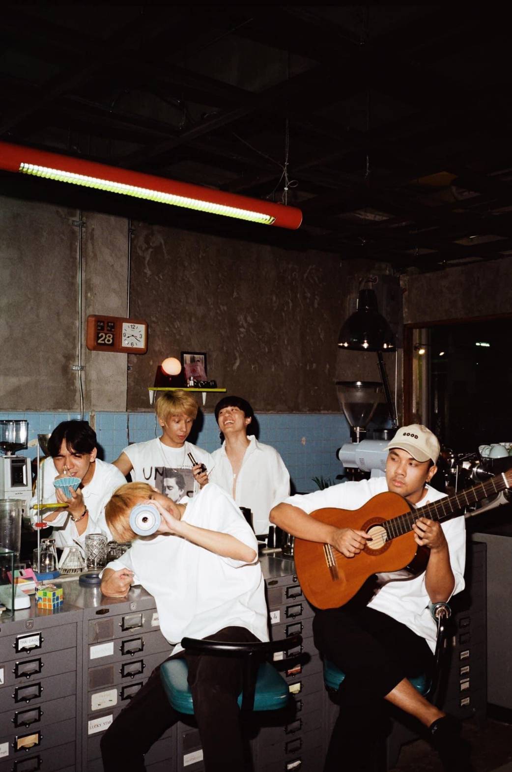 กิต Three man down  เคลื่อนไหว หลัง โอม  ประกาศยุติบทบาทมือเบส