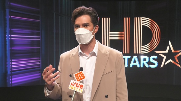  สงกรานต์ฉบับ New Normal คนบันเทิงอยากสาดน้ำใครมากที่สุด   (มีคลิป)