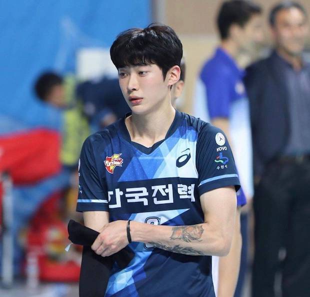 ถูกพบเสียชีวิต!! ‘คิมอินฮยอก’ นักวอลเลย์หนุ่มเกาหลีลาโลกหลังถูกบูลลี่นับสิบปี